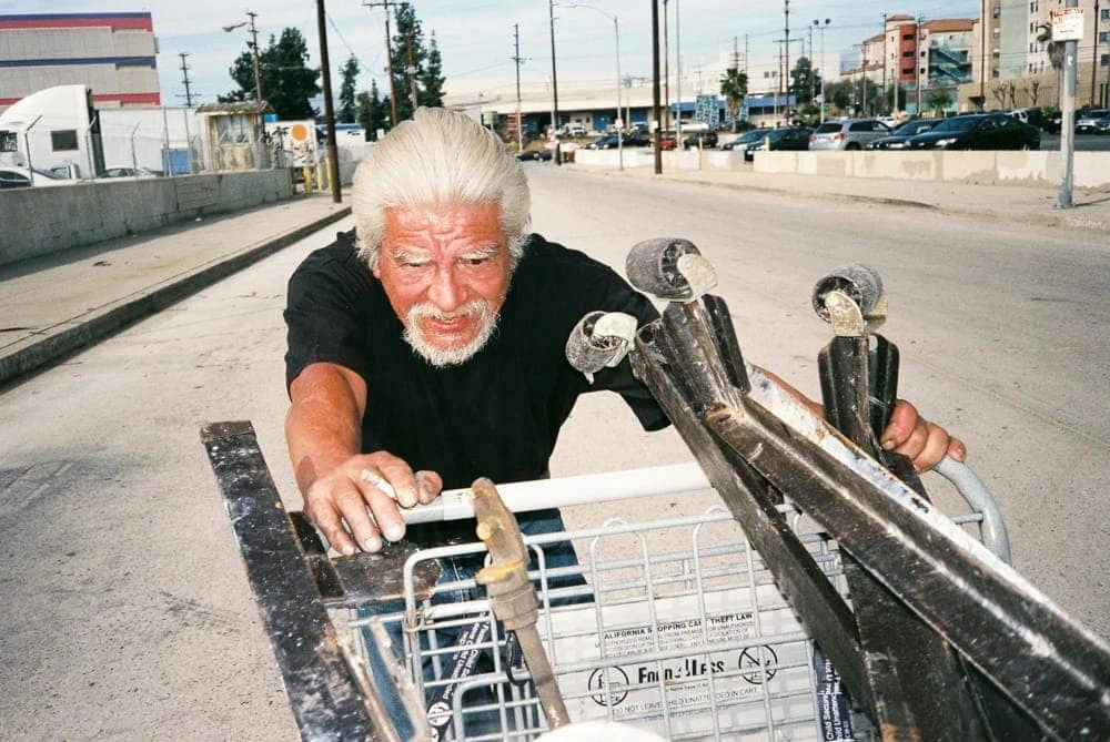 Alex Legolvan - Photo 4