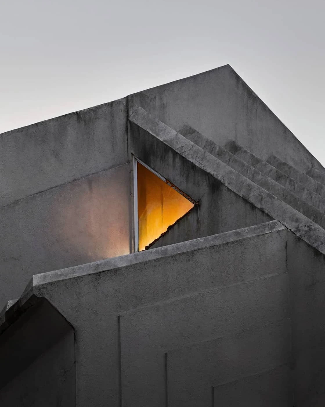 Chris Mollon - Photo 3