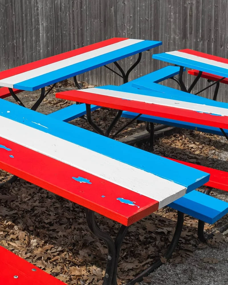 Chris Mollon - Photo 1