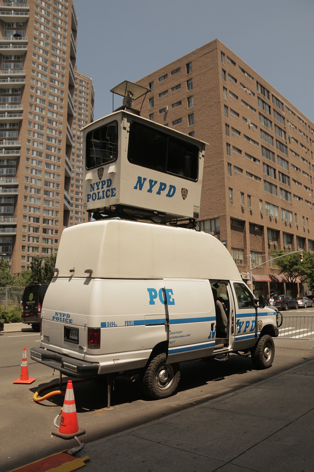 Lakshan Dharmapriya - Photo 2